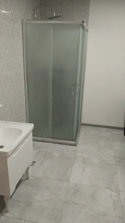 İcarə obyekt 255 m²,  28 May m.-11