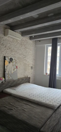 İcarə yeni tikili 3 otaqlı 147 m²,  8 Noyabr m.-5