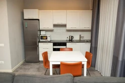 İcarə köhnə tikili 2 otaqlı 84 m², Sahil m.-2 İcarə köhnə tikili 2 otaqlı 84 m², Sahil m.-2