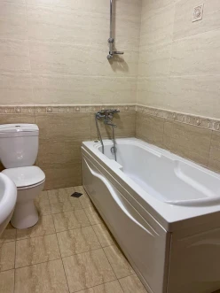 Satılır yeni tikili 3 otaqlı 140 m², Elmlər Akademiyası m.-5 Satılır yeni tikili 3 otaqlı 140 m², Elmlər Akademiyası m.-5