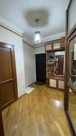 Satılır yeni tikili 2 otaqlı 55 m², İnşaatçılar m.-6