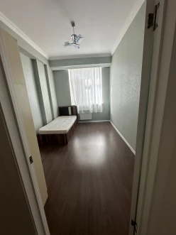 İcarə yeni tikili 3 otaqlı 80 m², İnşaatçılar m.-11