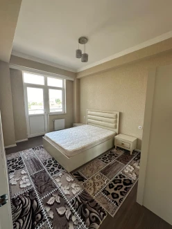 İcarə yeni tikili 3 otaqlı 80 m², İnşaatçılar m.-8