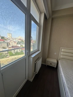 İcarə yeni tikili 3 otaqlı 80 m², İnşaatçılar m.-15