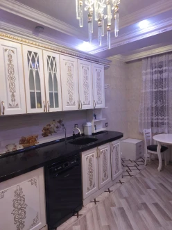 Satılır yeni tikili 3 otaqlı 134 m², İnşaatçılar m.-3