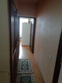 Satılır köhnə tikili 3 otaqlı 64 m², Xalqlar Dostluğu m.-10