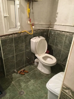İcarə yeni tikili 2 otaqlı 85 m²,  İnşaatçılar m.-6