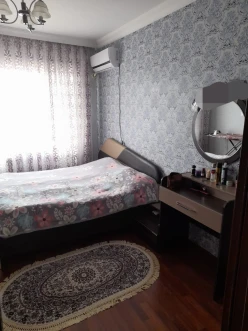 Satılır köhnə tikili 3 otaqlı 64 m², Qaraçuxur q.-2