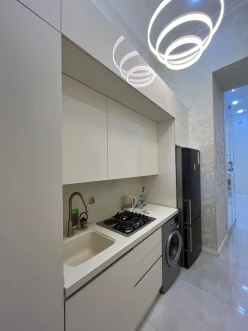 Satılır yeni tikili 2 otaqlı 48 m², 28 May m.-2