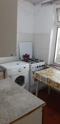 İcarə köhnə tikili 2 otaqlı 60 m²,  İnşaatçılar m.-4