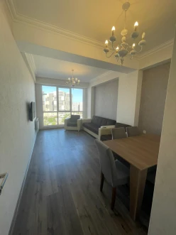 İcarə yeni tikili 2 otaqlı 75 m², İnşaatçılar m.