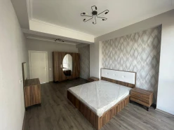 İcarə yeni tikili 2 otaqlı 75 m², İnşaatçılar m.-5