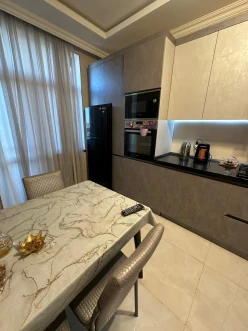 Satılır yeni tikili 3 otaqlı 124 m²,  Yeni Yasamal-19
