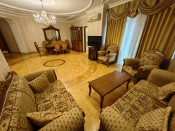 İcarə yeni tikili 3 otaqlı 120 m²,  Elmlər Akademiyası m.