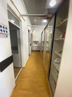 Satılır obyekt 101 m²,  Həzi Aslanov m.-8