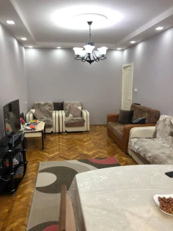 Satılır köhnə tikili 3 otaqlı 80 m², İnşaatçılar m.-3