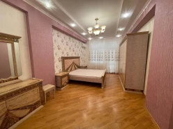 İcarə yeni tikili 3 otaqlı 170 m², İnşaatçılar m.-22