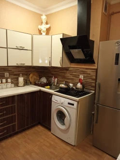 Satılır yeni tikili 2 otaqlı 60 m², Qara Qarayev m.-7