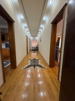 Satılır ev/villa 4 otaqlı 200 m²,  Azadlıq prospekti m.-3