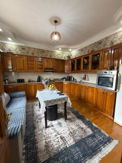Satılır ev/villa 4 otaqlı 200 m²,  Azadlıq prospekti m.-7