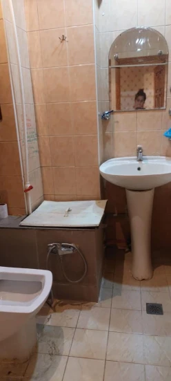 İcarə köhnə tikili 2 otaqlı 60 m², İnşaatçılar m.-4