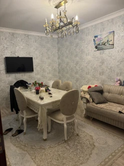 Satılır yeni tikili 2 otaqlı 70 m², Azadlıq prospekti m.-8