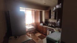 Satılır köhnə tikili 5 otaqlı 120 m², İnşaatçılar m.-23 Satılır köhnə tikili 5 otaqlı 120 m², İnşaatçılar m.-23