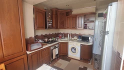 Satılır köhnə tikili 5 otaqlı 120 m², İnşaatçılar m.-20 Satılır köhnə tikili 5 otaqlı 120 m², İnşaatçılar m.-20