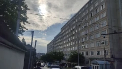 Satılır köhnə tikili 5 otaqlı 120 m², İnşaatçılar m.-13 Satılır köhnə tikili 5 otaqlı 120 m², İnşaatçılar m.-13