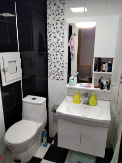 Satılır yeni tikili 2 otaqlı 50 m², İnşaatçılar m.-4