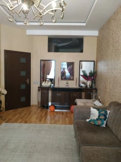 Satılır yeni tikili 3 otaqlı 90 m², Yasamal q.-9