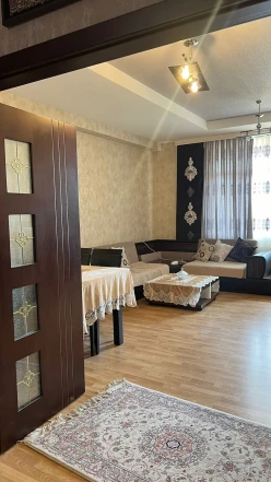 Satılır yeni tikili 3 otaqlı 123 m², Neftçilər m.-5