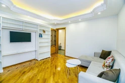 İcarə yeni tikili 4 otaqlı 120 m²,  28 May m.-3