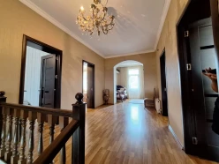 Satılır ev/villa 7 otaqlı 330 m²,  Azadlıq prospekti m.-9