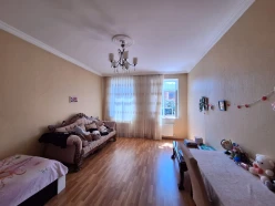 Satılır ev/villa 7 otaqlı 330 m²,  Azadlıq prospekti m.-8