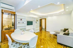 İcarə yeni tikili 4 otaqlı 120 m²,  28 May m.