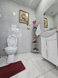 Satılır obyekt 1000 m²,  İnşaatçılar m.-5