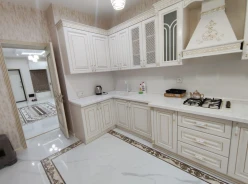 Satılır yeni tikili 4 otaqlı 150 m², Yasamal r.-6