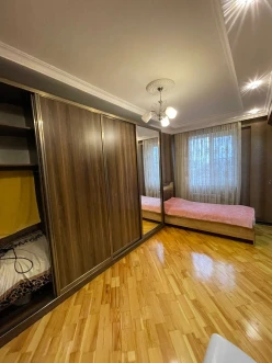 Satılır yeni tikili 3 otaqlı 120 m², İnşaatçılar m.-10