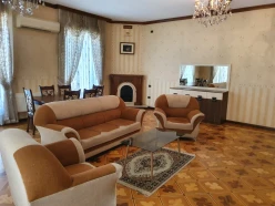 İcarə yeni tikili 4 otaqlı 200 m², Nizami m.-4