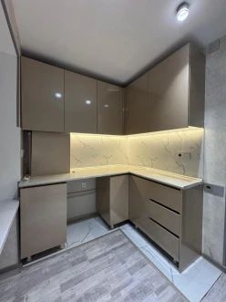 Satılır köhnə tikili 2 otaqlı 55 m²,  Gənclik m.-4