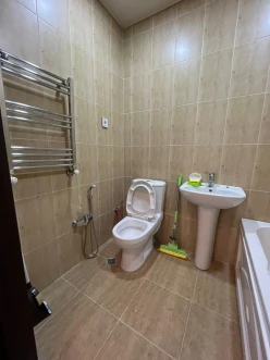 İcarə yeni tikili 1 otaqlı 40 m², İnşaatçılar m.-3