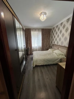 Satılır köhnə tikili 3 otaqlı 70 m²,  Memar Əcəmi m.-6