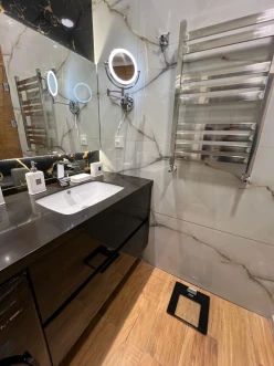 İcarə yeni tikili 2 otaqlı 87 m², 28 May m.-21 İcarə yeni tikili 2 otaqlı 87 m², 28 May m.-21