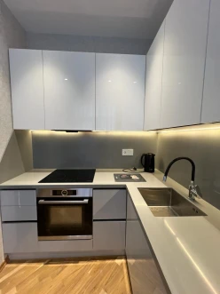 İcarə yeni tikili 2 otaqlı 87 m², 28 May m.-16 İcarə yeni tikili 2 otaqlı 87 m², 28 May m.-16