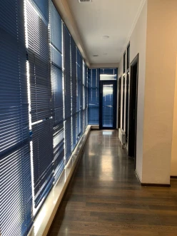 İcarə ofis 10 otaqlı 360 m²,  Şah İsmayıl Xətai m.-14