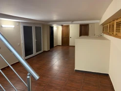 İcarə ofis 10 otaqlı 360 m²,  Şah İsmayıl Xətai m.-10