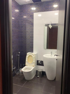 İcarə ofis 10 otaqlı 360 m²,  Şah İsmayıl Xətai m.-22