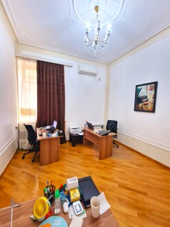 İcarə ofis 2 otaqlı 70 m²,  Səbail-5