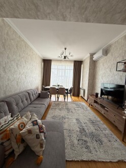 Satılır yeni tikili 2 otaqlı 70 m²,  Yasamal-3